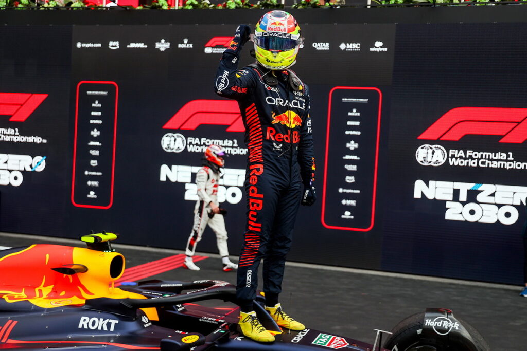 Red Bull車手Sergio Pérez在F1亞塞拜然大賽再奪佳績，是第一位在此二度封冠的車手-1
