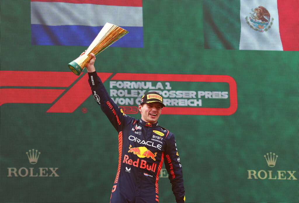  Red Bull車隊Max Verstappen回歸紅牛賽道奪冠