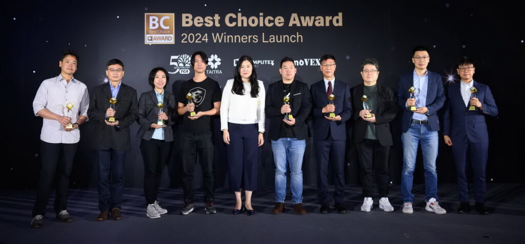 BC Award得獎廠商與產發署副署長陳佩利合影。