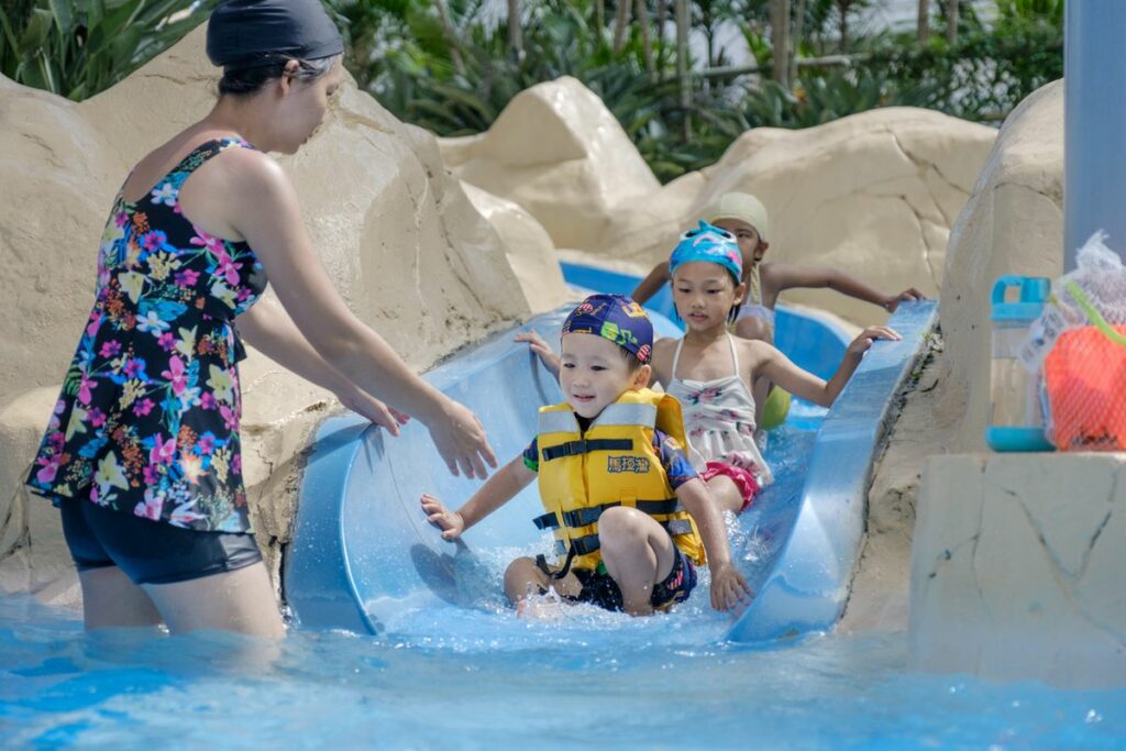 在馬拉灣嬉水玩樂讓大小朋友好玩又開心