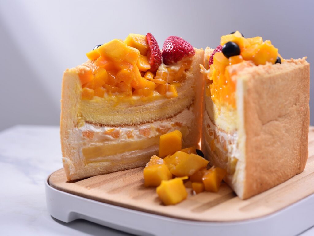 「金芒藏寶箱」融合蛋糕及麵包的多重層次，讓消費者挖掘層層驚喜感。（圖／神旺普諾麵包坊提供）