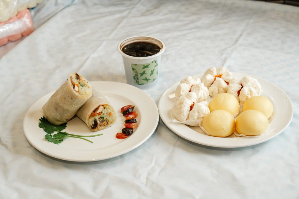 【傳統雙喜組】松江市場-璽式(喜事)潤餅（港式肝臘腸潤餅、叉燒包、奶皇包及仙草凍飲