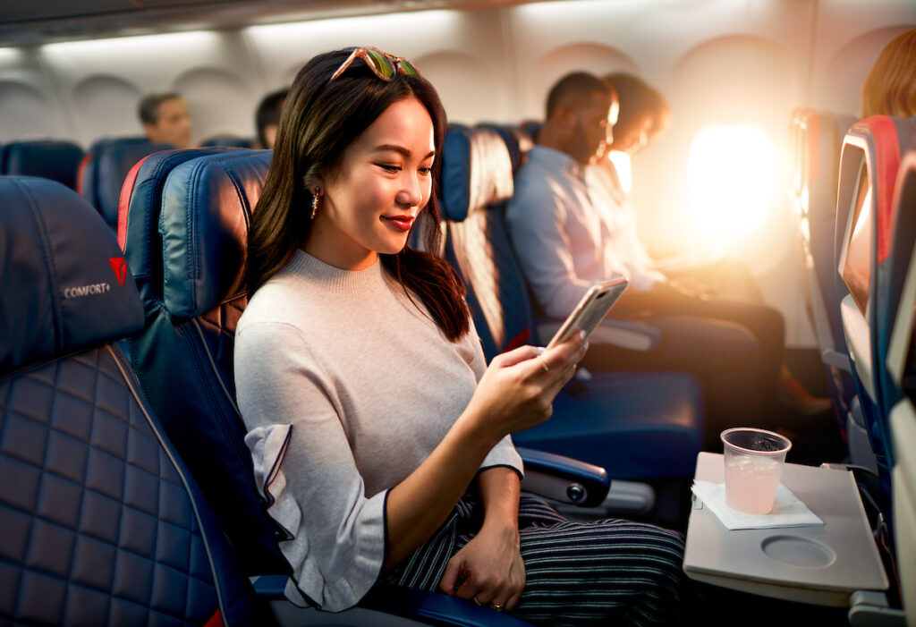 達美優悅經濟艙Delta Comfort+較經濟艙提供更舒適飛行體驗