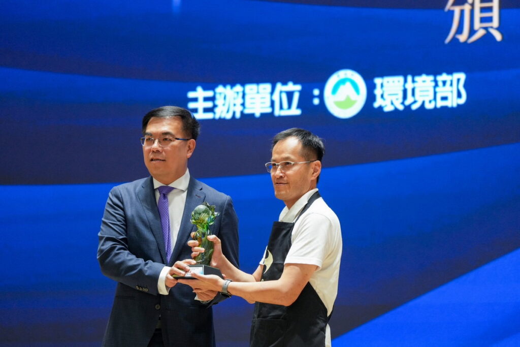 家樂福內湖店榮獲第九屆國家環境教育獎優等